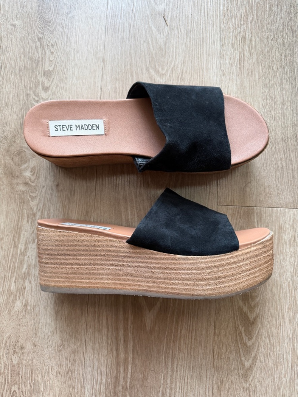 Steve Madden Black Suede Platform Slide - Picture 4 of 4